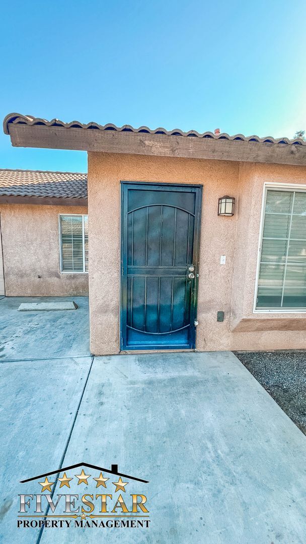 Foto del edificio - 618 Spring Meadow Ct