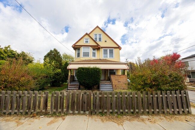 Building Photo - 2257 E 80th St