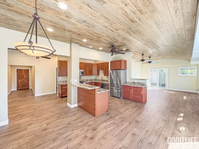 Foto del edificio - Newly remodeled 4bed/2bath home w/upgrades!