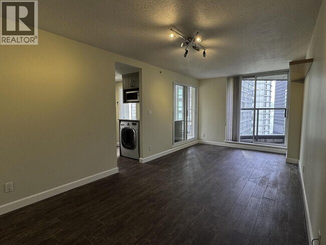 Photo du bâtiment - 1166 Melville St