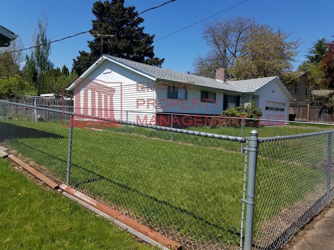 Building Photo - 305 W 29th Ave