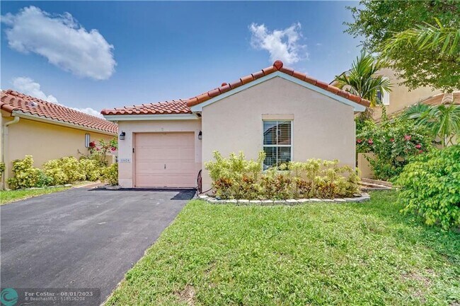 Foto del edificio - 18424 NW 21st St