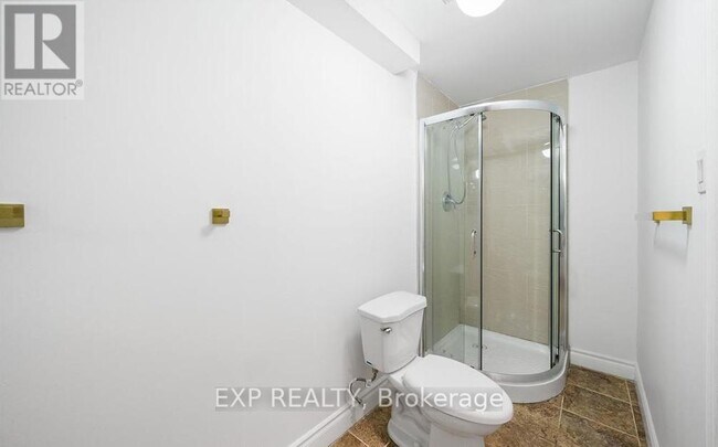 Photo du bâtiment - 208 Willowbrook Rd