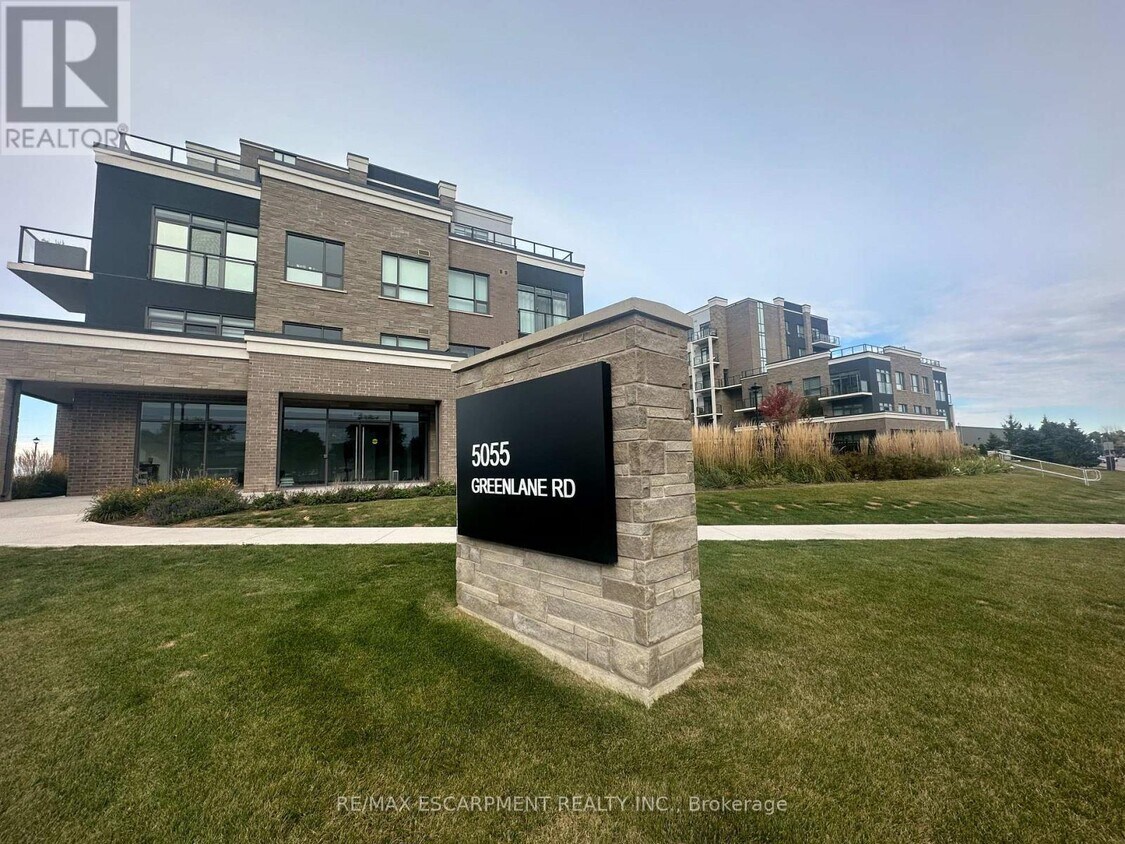 Photo principale - 5055-5055 Greenlane