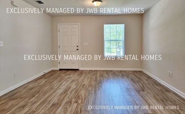 Building Photo - 8015 Mattox Ave