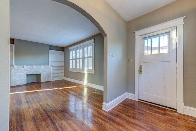 Foto del edificio - 1018 E Linden Ave