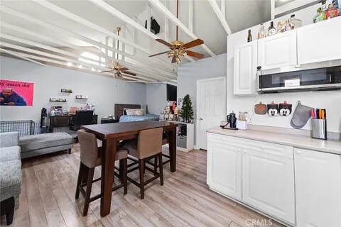 Foto del edificio - 637 N 2nd Ave