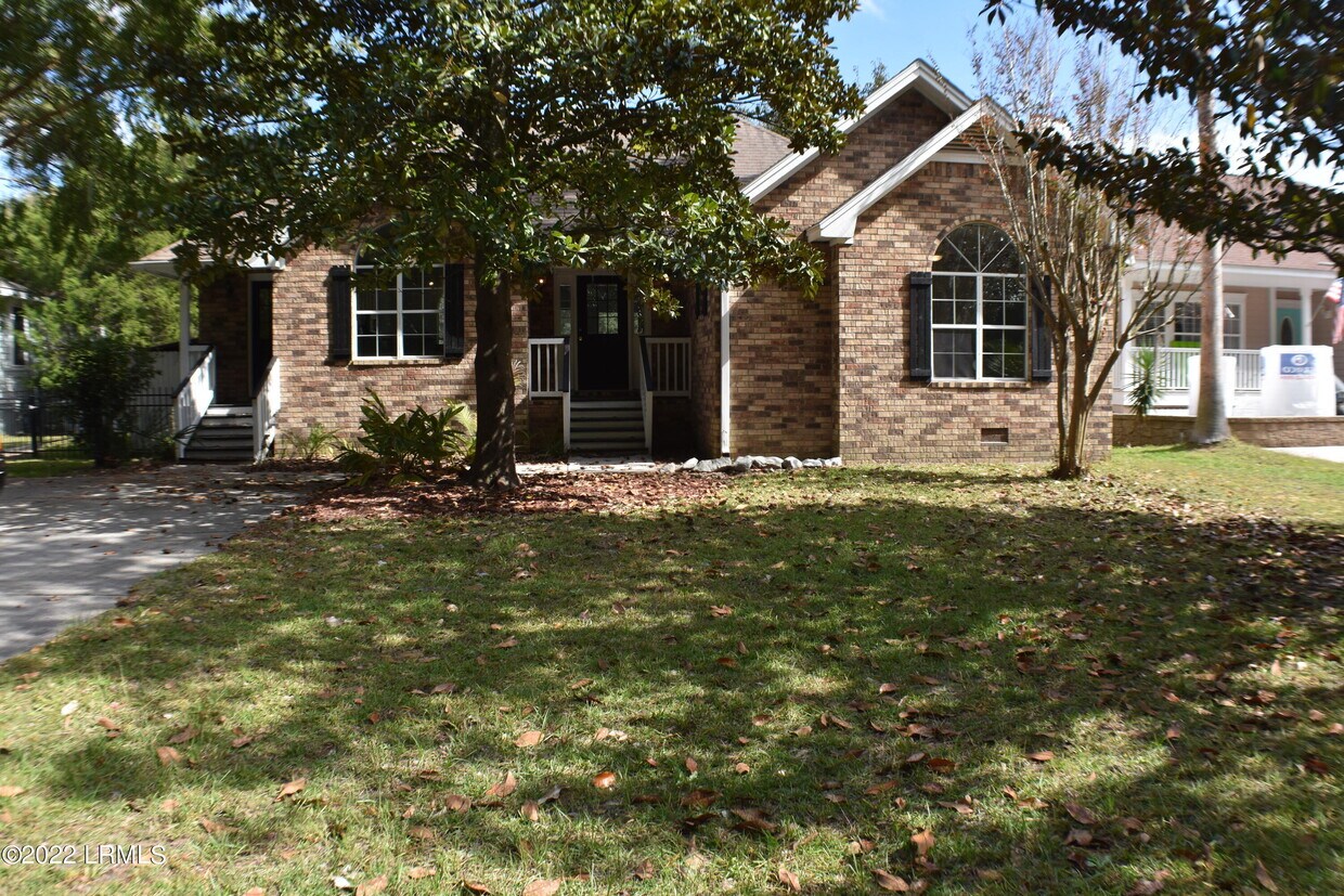 56 Tuscarora Ave, Beaufort, SC 29907 House Rental in Beaufort, SC