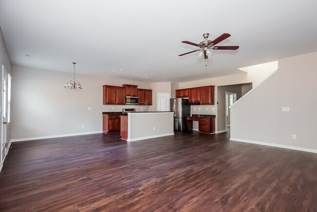 Building Photo - 7520 Spring Spruce Ln