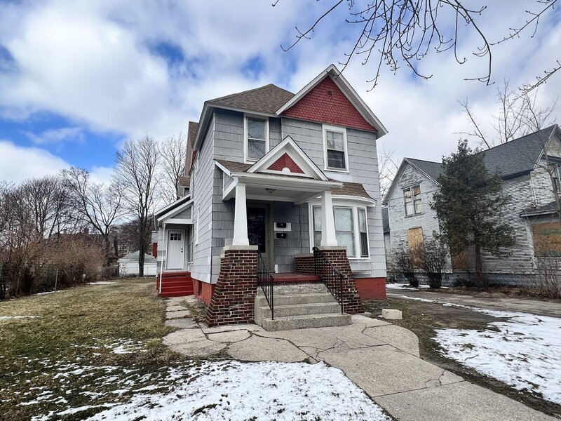 126 Delaware Ave Unit Apt. 1, Muskegon, MI 49442 Condo for Rent in