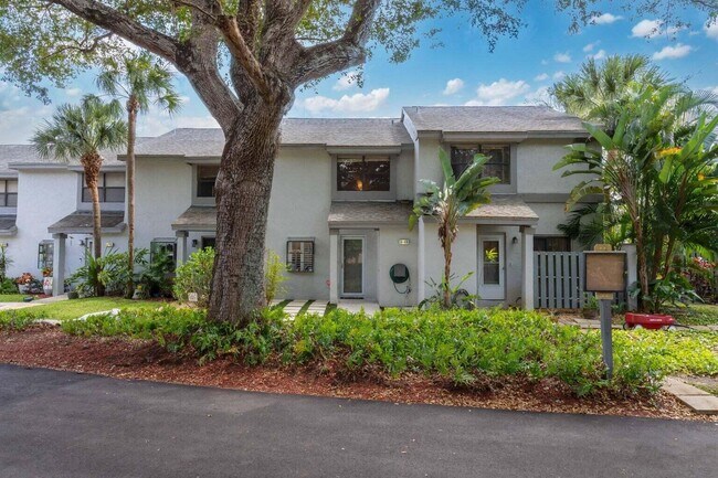 Building Photo - 3383 Carambola Cir