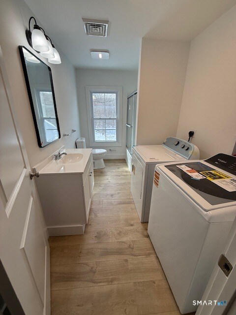 Foto del edificio - 667 S Britain Rd