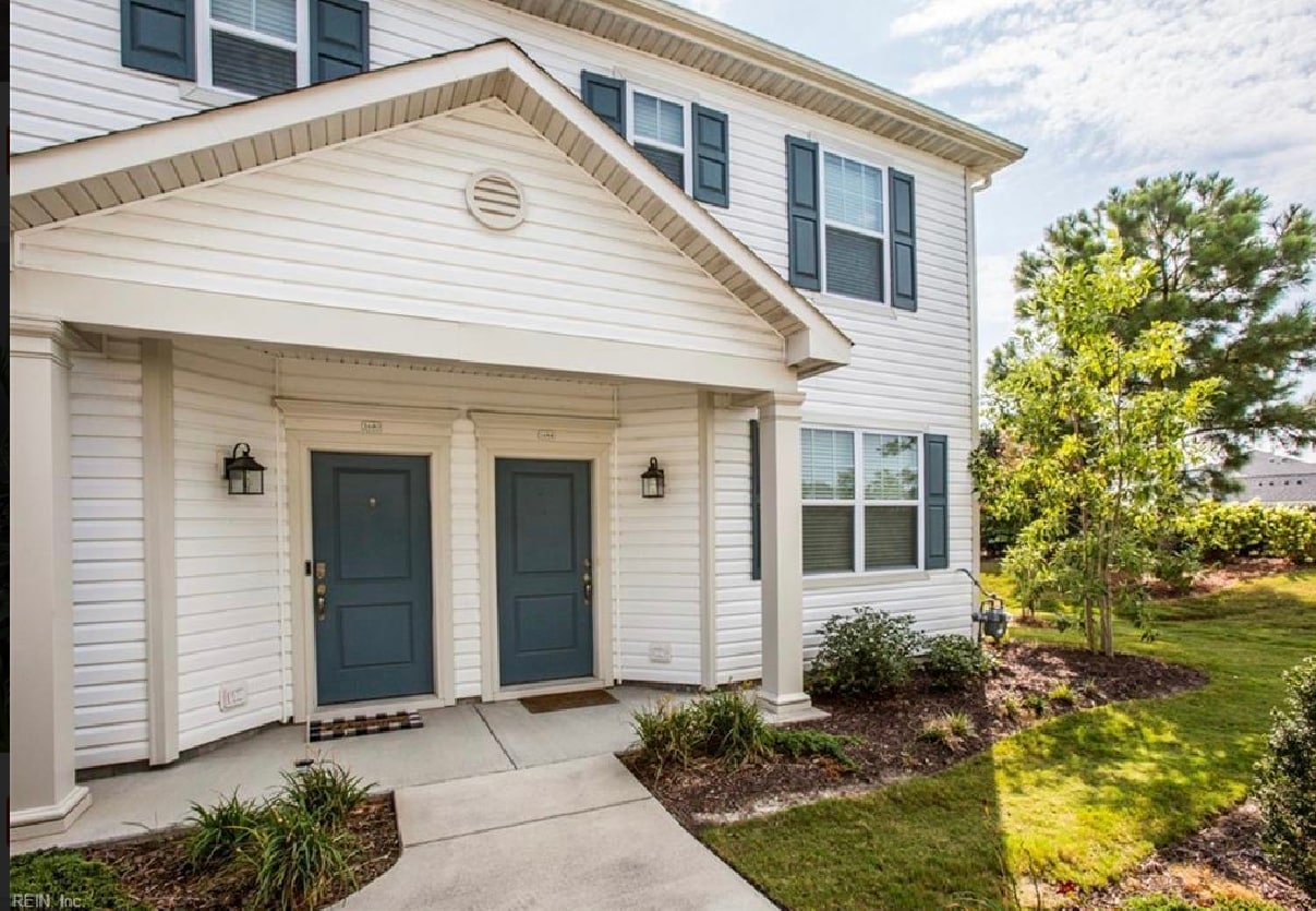 Foto principal - 1685 Halesworth Ln