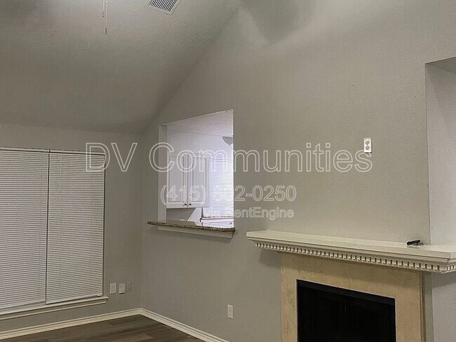 Building Photo - 5907 Cinnamon Creek Cir
