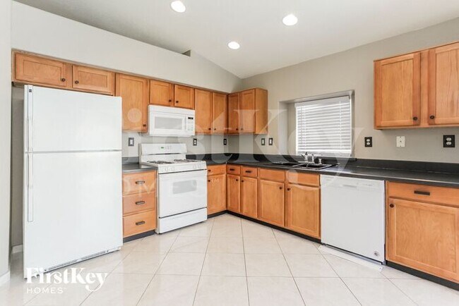 Building Photo - 5030 Paradise Harbor Pl