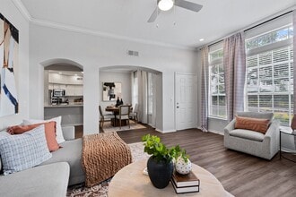 Building Photo - Henley Tampa Palms