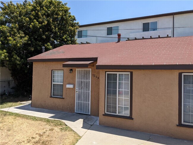 Building Photo - 126 1/2 N 6th St