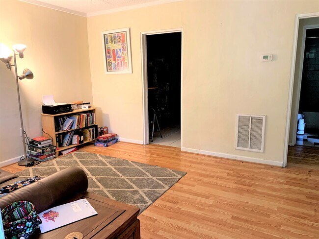 Foto del edificio - 1036 State St NW