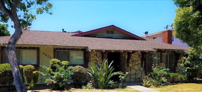 Building Photo - 3024 Topaz Ln