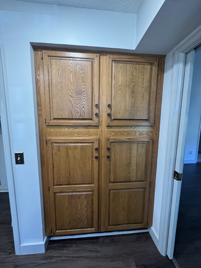 Foto del edificio - "Charming 2-Bedroom Condo with Cozy Fireplace in Hendersonville – 1603 Sq Ft of Comfort!"