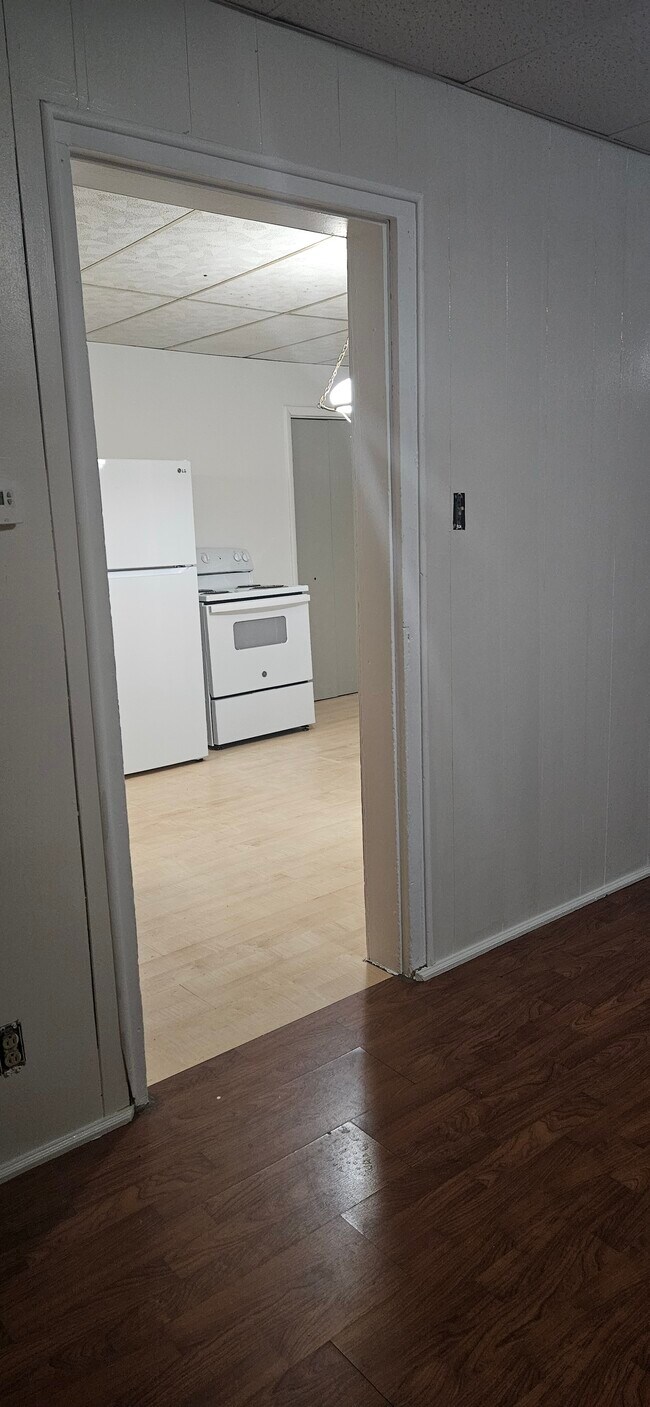 416 S Walnut St Unit 416 S. Walnut, Bucyrus, OH 44820 Apartments in