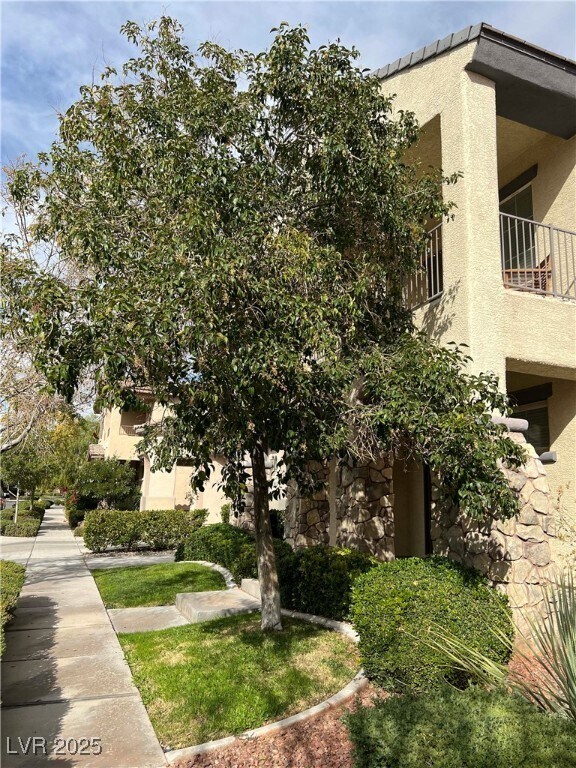 Building Photo - 2164 Lone Desert St