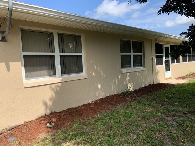 Building Photo - 615 S Sun N Lakes Blvd