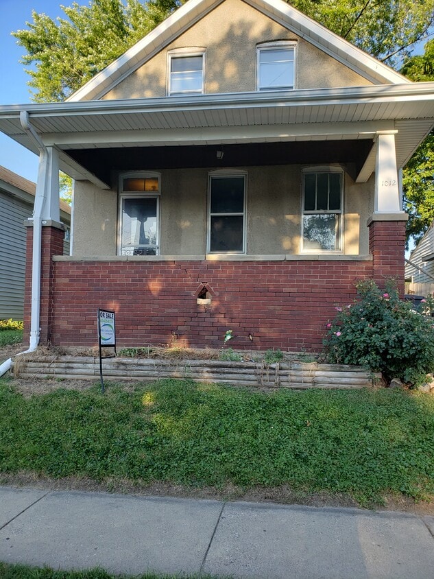 Primary Photo - 1012 S 14th St