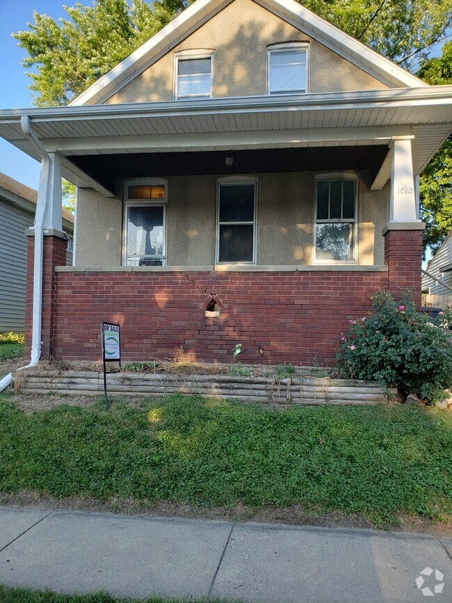 Building Photo - 1012 S 14th St