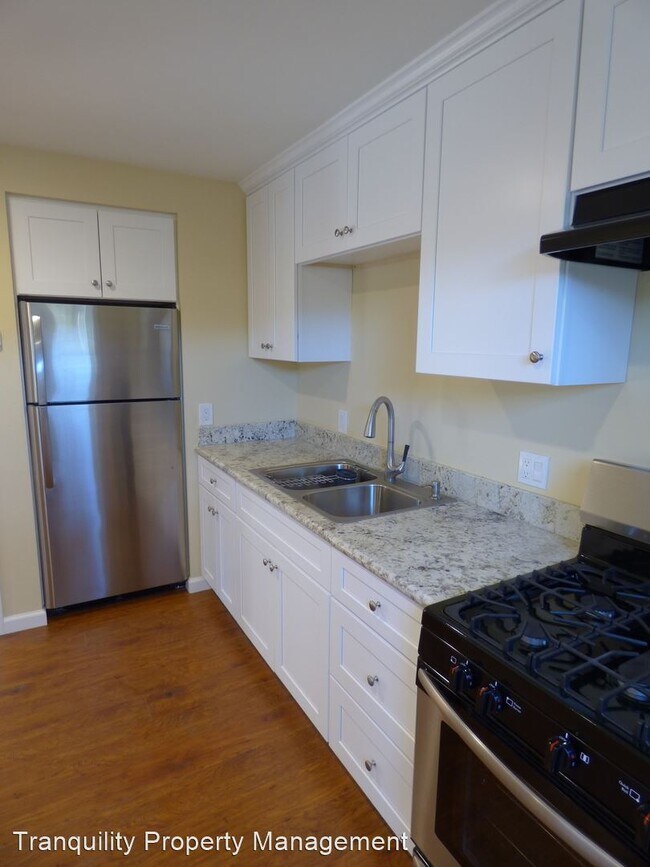 Foto del edificio - 1 br, 1 bath House - 2633 E Street
