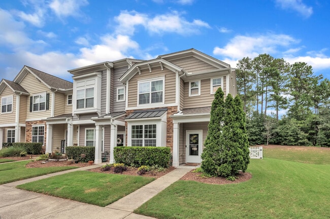 Building Photo - 1213 Denmark Manor Dr