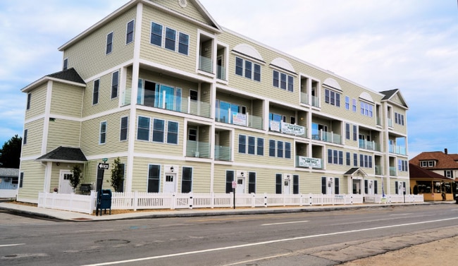 Building Photo - 33 Ocean Blvd