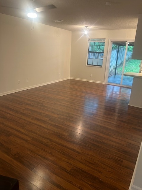 Foto del edificio - 2000 Countryhill Ln