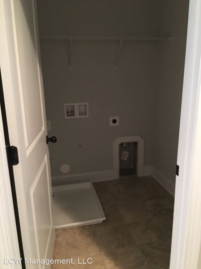 Building Photo - 2 br, 2.5 bath House - 1162 Augustine Heig...