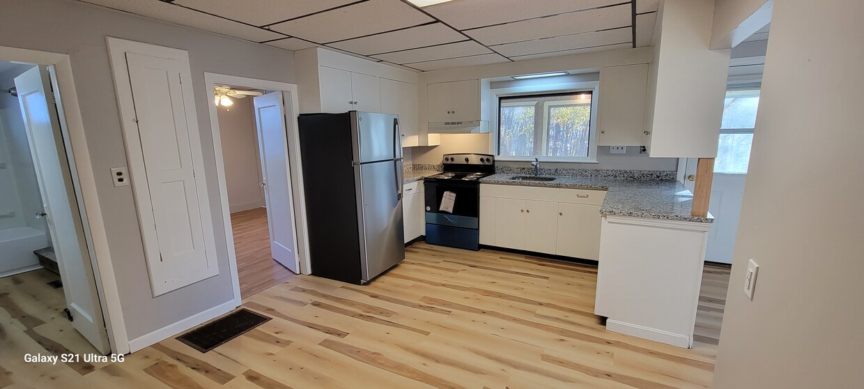 1 Library St Unit #2, 1st Floor Back, Allenstown, NH 03275 - Apartments ...