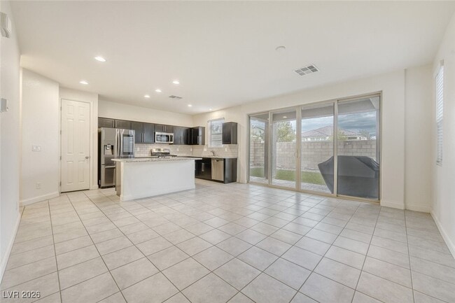 Foto del edificio - 10426 Mount Charleston Ave