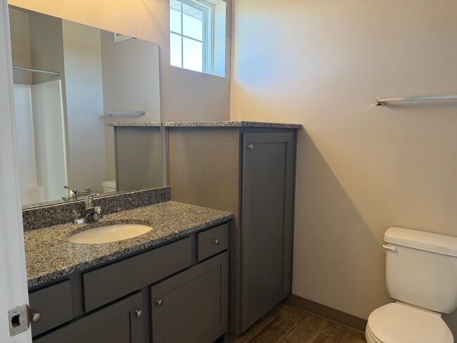 Foto del edificio - Harbor Pointe