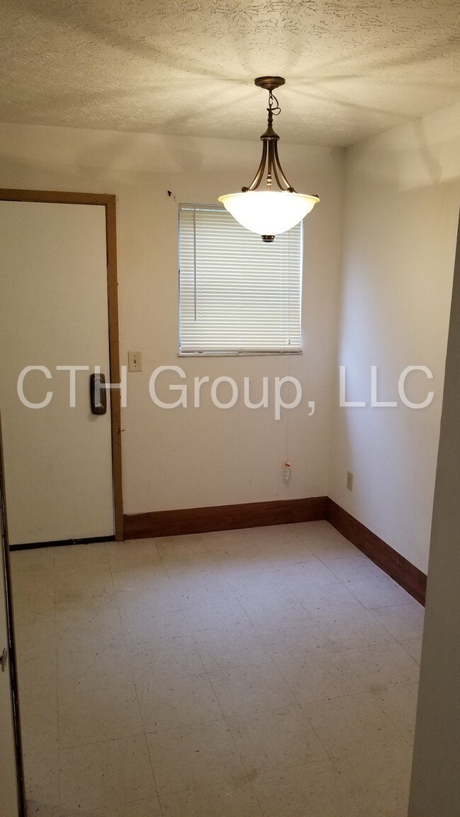 Foto del edificio - 6828 Garden Terrace Rd