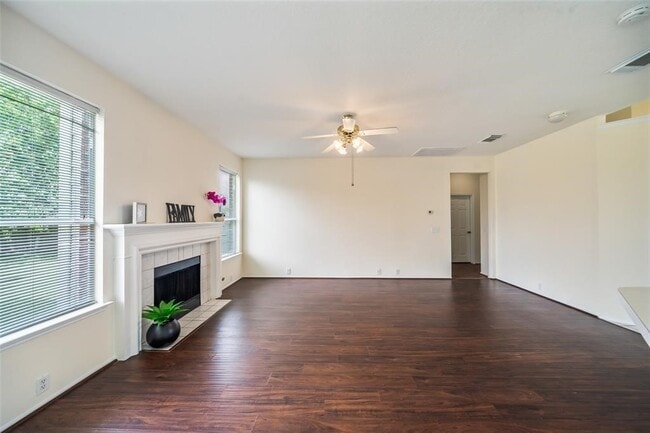 Building Photo - 11011 Hunting Path Ct