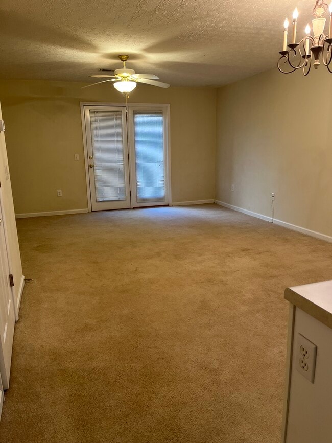 Dining area - 129 Perkins Pl