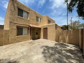 Building Photo - 4714 E Pueblo Ave