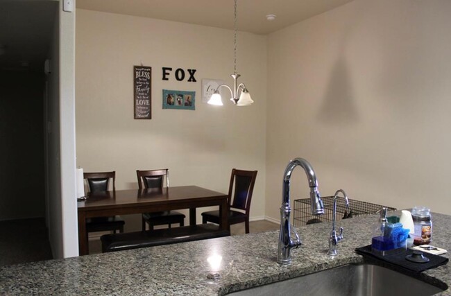 Foto del edificio - 1010 E 92nd St