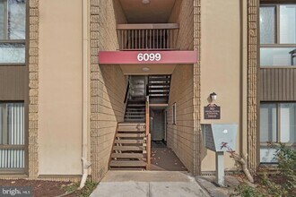 Building Photo - 6099 Majors Ln