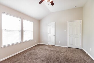 Building Photo - 18702 Walden Glen Cir