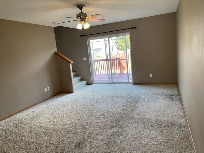 Building Photo - 230 Aydar Dr