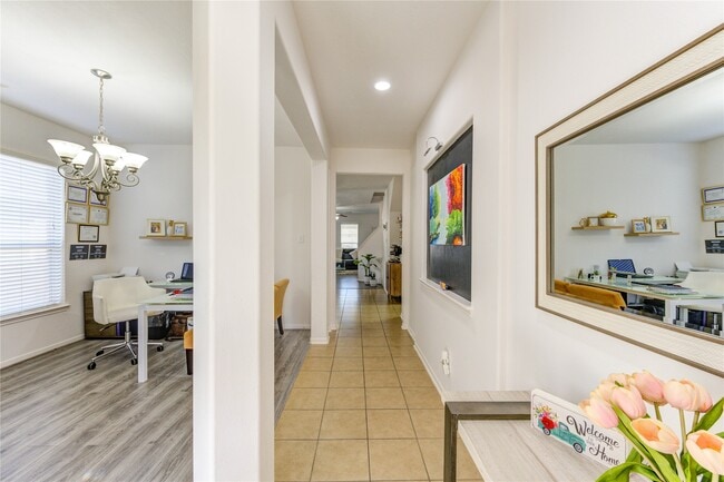 Building Photo - 25210 Hazel Ranch Dr