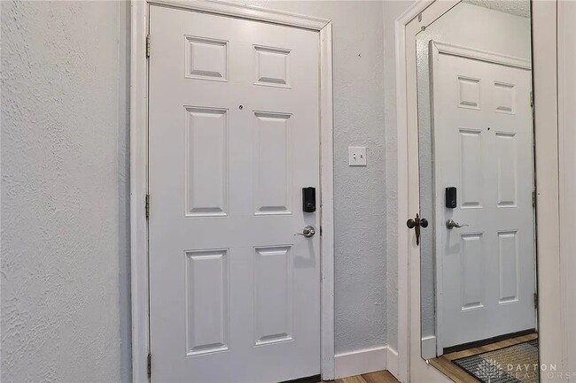 Building Photo - 1916 Shroyer Rd