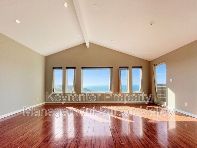 Building Photo - 544 Heathcliff Dr