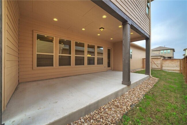 Foto del edificio - 1606 Frontier Valley Dr