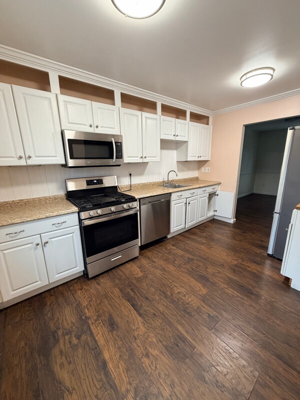 Foto del edificio - 9504 Covington Pl